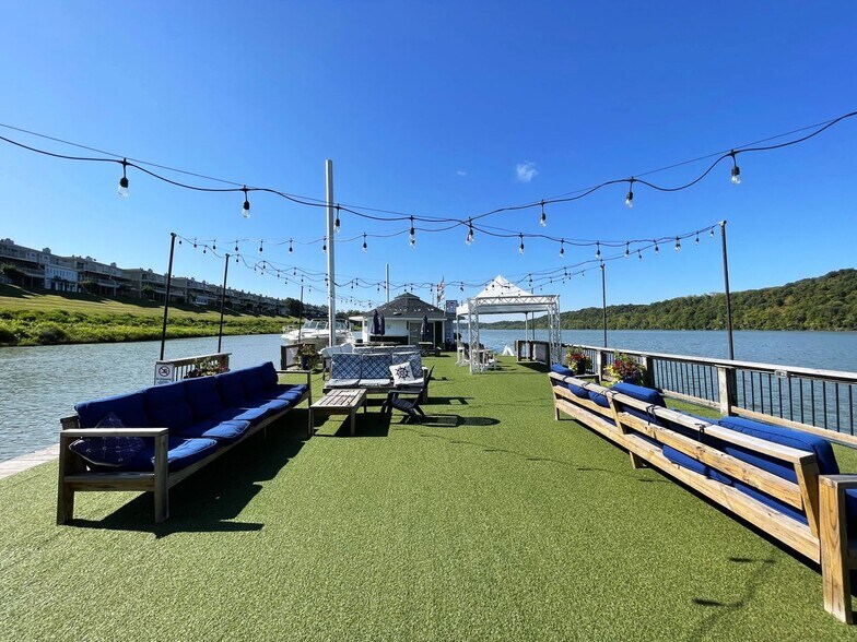 More Photos Of 1900 Victory Ln, Prospect Marina For Sale