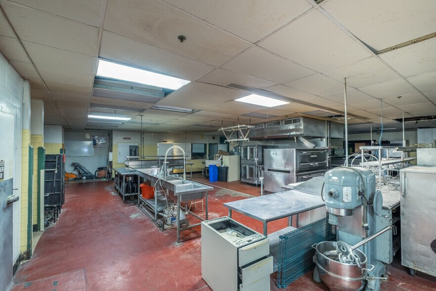 More Photos Of 148 Sheraton Dr, New Cumberland Apartments For Sale