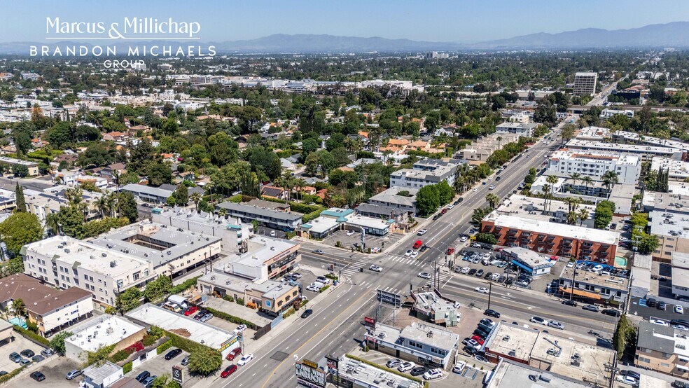 More Photos Of 4367 Woodman Ave, Sherman Oaks General Retail For Sale