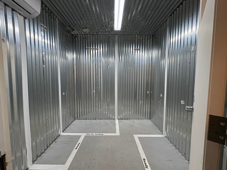 More Photos Of 201 Daniel Shays Hwy, Athol Flex For Sale