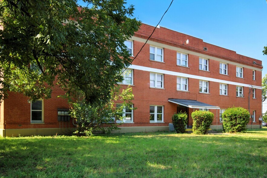 More Photos Of 1705 S 3rd St, Abilene Apartments For Sale