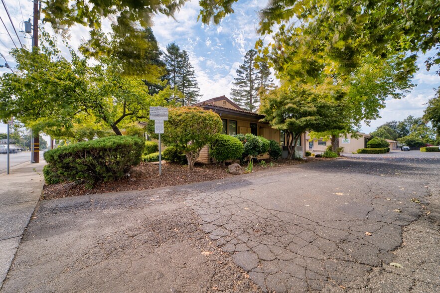 More Photos Of 1408 Live Oak Blvd, Yuba City Office For Sale