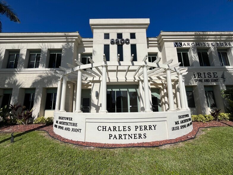 More Photos Of 8200 College Pky, Fort Myers Medical For Lease