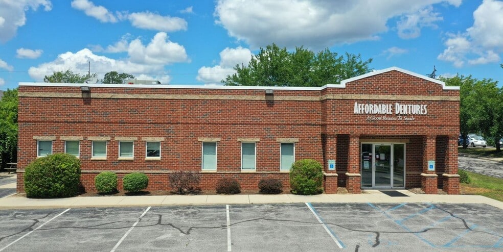 Primary Photo Of 6411 River Crossings Dr, Sylvania Medical For Sale
