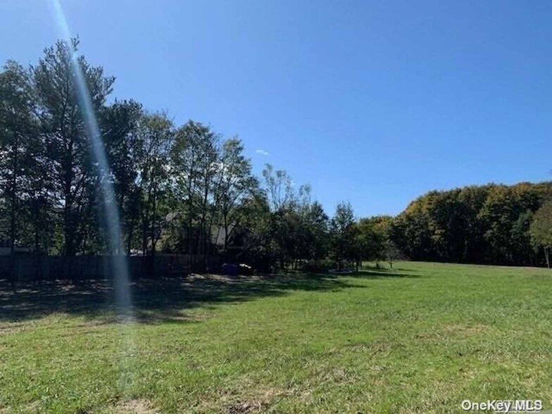 More Photos Of 385 New Suffolk Ave, Mattituck Land For Sale