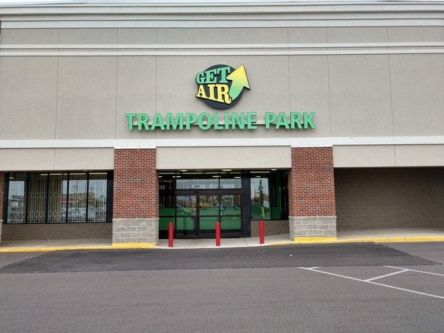 More Photos Of 8317-8361 Springboro Pike, Miamisburg Unknown For Lease