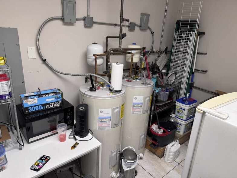 More Photos Of 873 N Larrabee St, Chicago Apartments For Sale