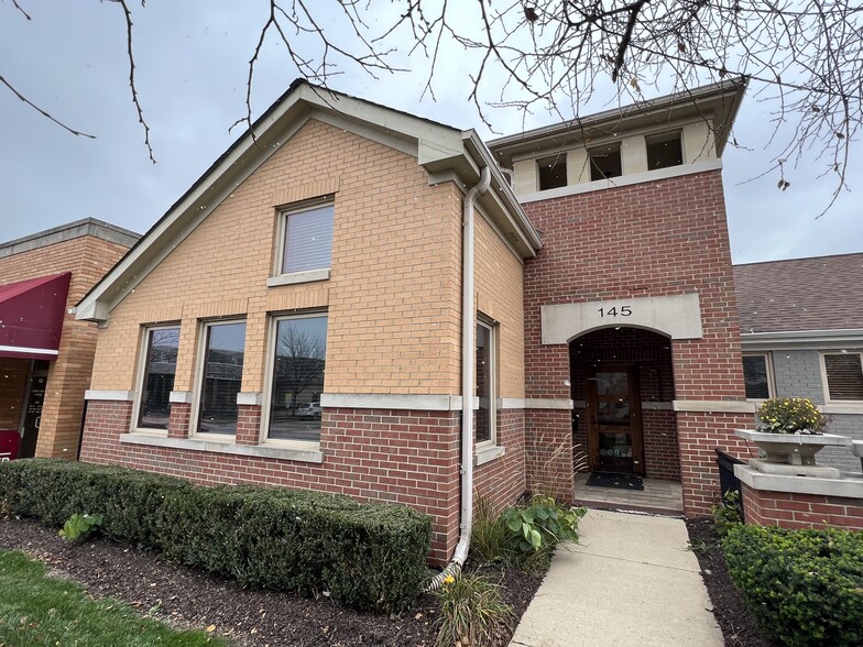 More Photos Of 145-147 S Northwest Hwy, Park Ridge Storefront Retail Office For Lease