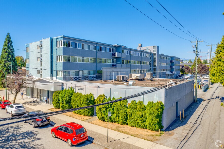 More Photos Of 494 W 39th Ave, Vancouver Office For Sale