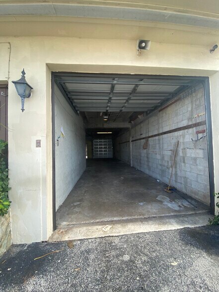 More Photos Of 2126 Collins Ct, Hollywood Refrigeration Cold Storage For Lease