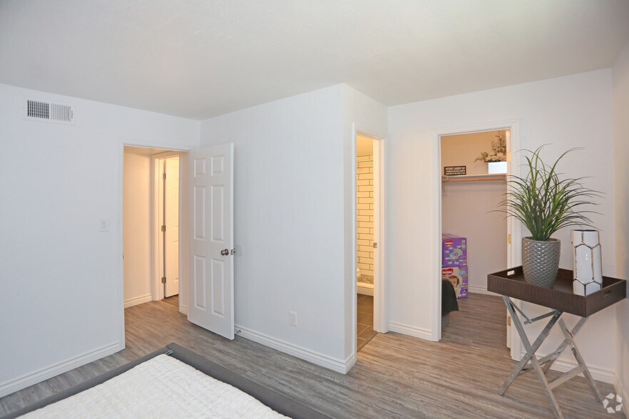 More Photos Of 3001 N 32nd St, Phoenix Apartments For Sale