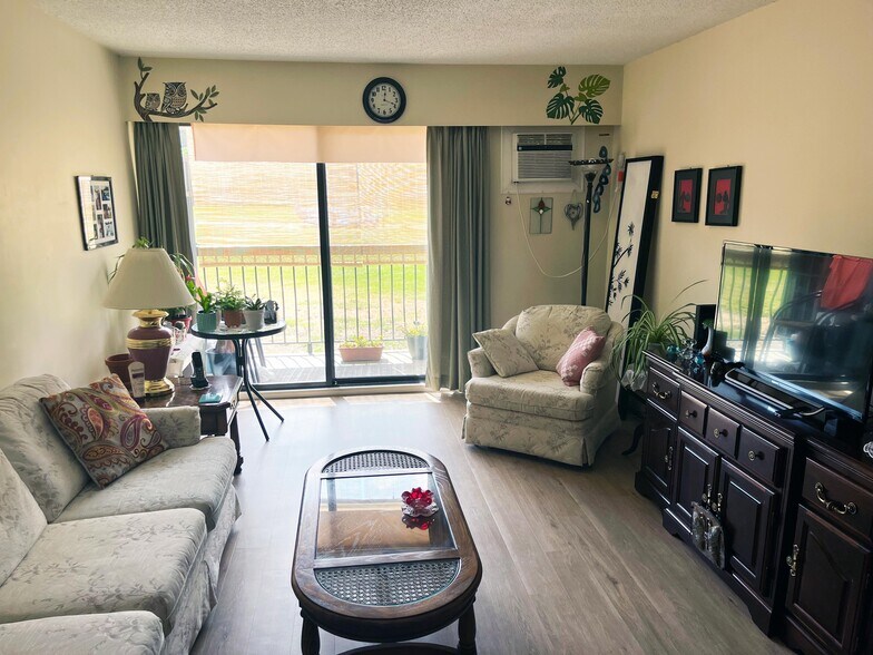 More Photos Of 1131-1151 Murray St, Lillooet Apartments For Sale