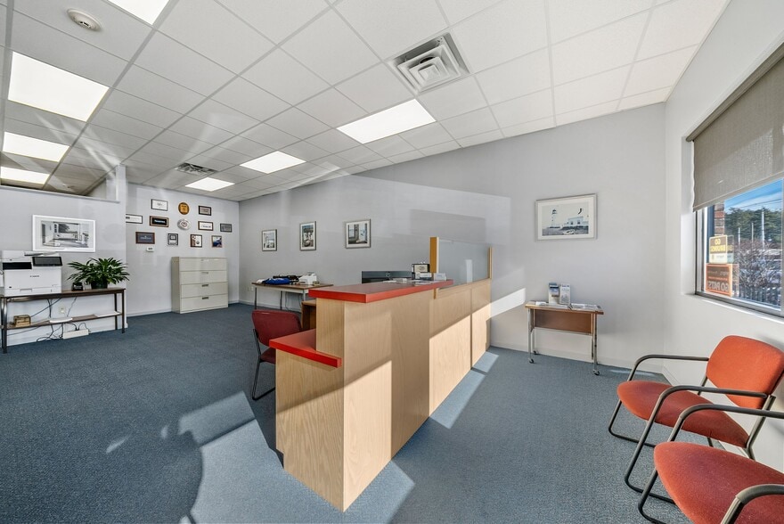 More Photos Of 180 Winter St, Bridgewater Unknown For Lease