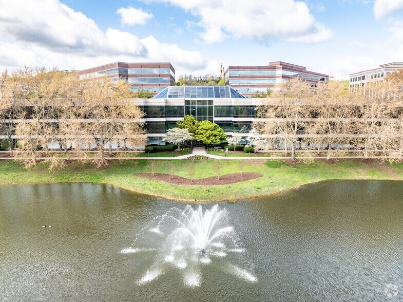 More Photos Of 1 Burton Hills Blvd, Nashville Office For Lease