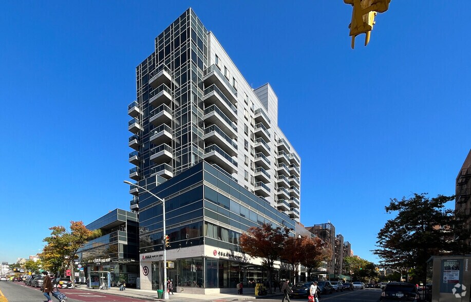 Primary Photo Of 4235 Main St, Flushing Apartments For Sale