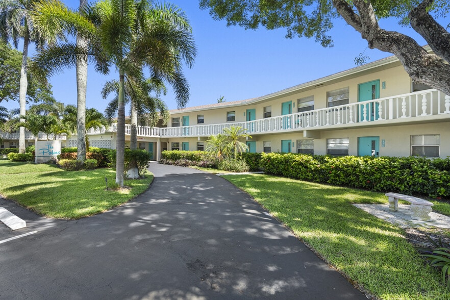 More Photos Of 640 SE 2nd Ave, Boynton Beach Apartments For Sale