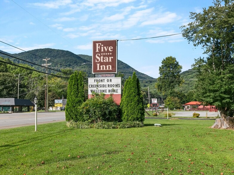 More Photos Of 2474 Soco Rd, Maggie Valley Hotel For Sale