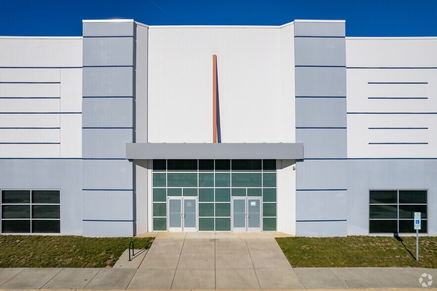 More Photos Of 2 Freedom Ct, Durham Warehouse For Lease