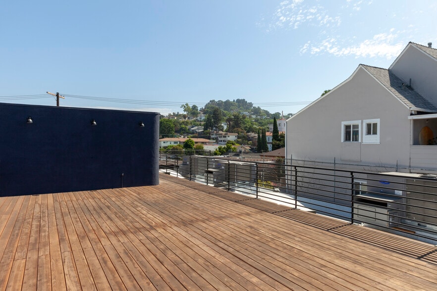 More Photos Of 3828 W Sunset Blvd, Los Angeles Unknown For Lease