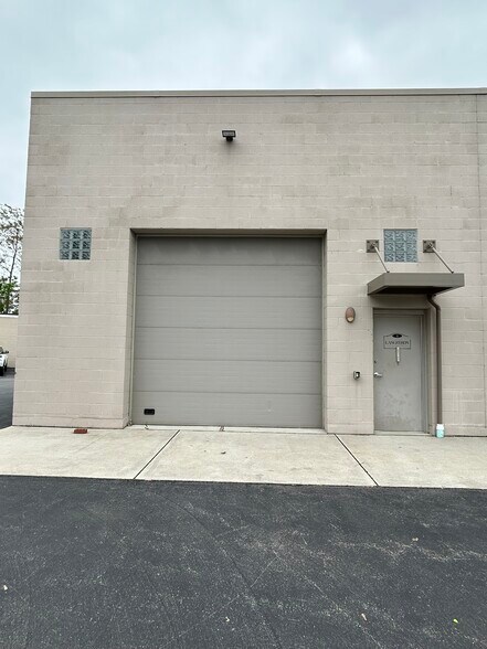 More Photos Of 126 E Niagara St, Tonawanda Warehouse For Sale