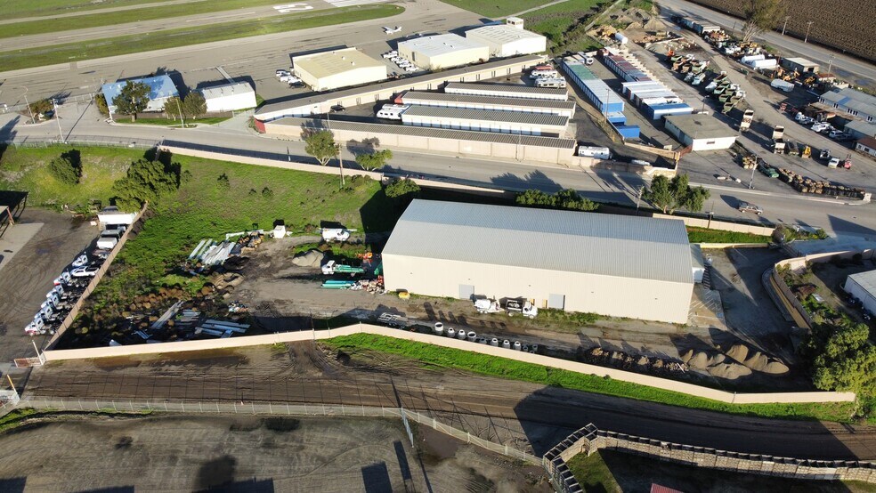 More Photos Of 151-161 Airport Rd, King City Warehouse For Sale