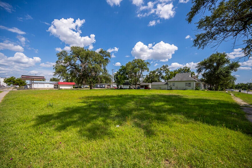 More Photos Of 0000 4th East Avenue East, Hutchinson Land For Sale