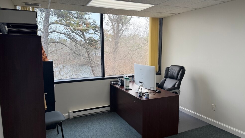 More Photos Of 218 W Main St, Hyannis Medical For Sale