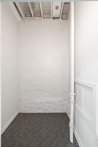 More Photos Of 31 Innovation Aly, Covington Loft Creative Space For Lease