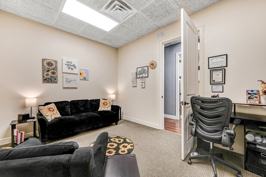 More Photos Of 7145 Turner Rd, Rockledge Office For Sale