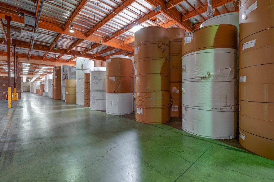 More Photos Of 1100 Marauder St, Chico Distribution For Lease