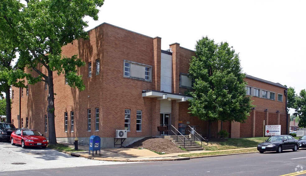 More Photos Of 3915 Watson Rd, Saint Louis Medical For Lease