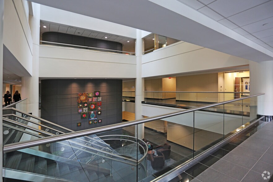 Primary Photo Of 1000 Woodbury Rd, Woodbury Office For Lease