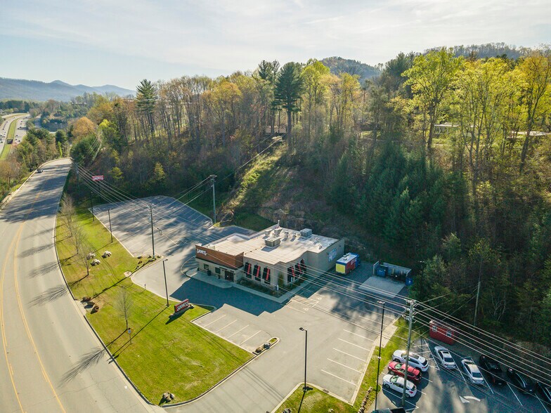 More Photos Of 3334 Asheville Rd, Waynesville Freestanding For Sale