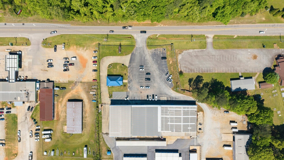 More Photos Of 966 Greensboro Rd, Eatonton Flex For Lease