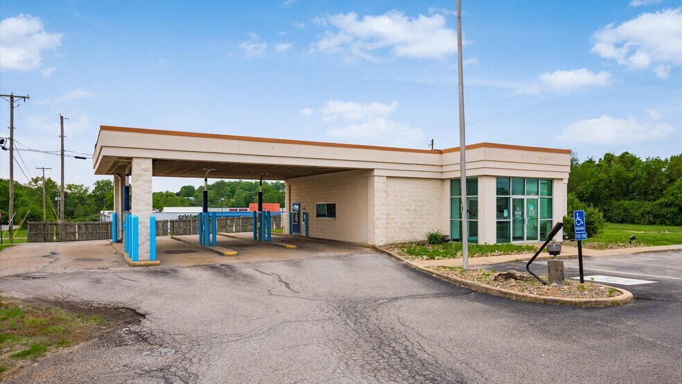 Primary Photo Of 2810 Maysville Pike, Zanesville Bank For Sale