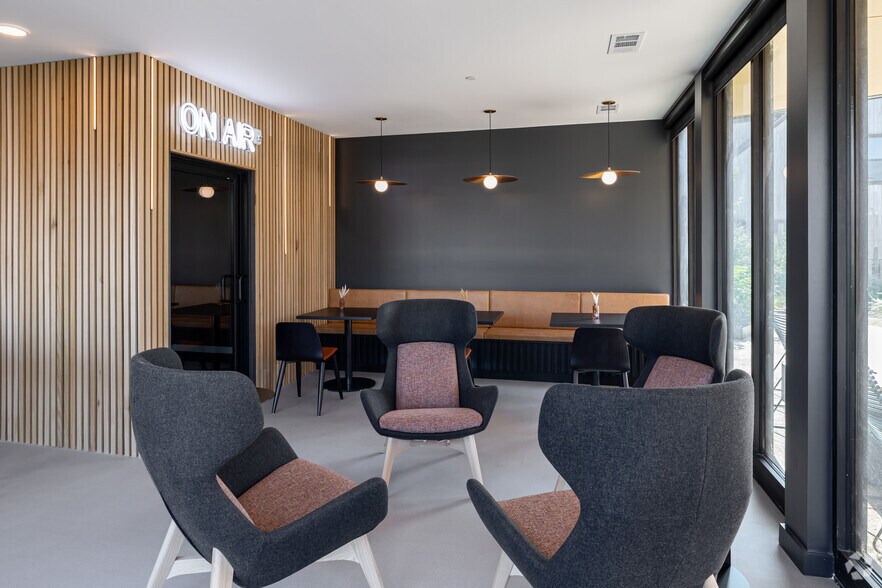 More Photos Of 337 SE 3rd St, Bentonville Apartments For Lease