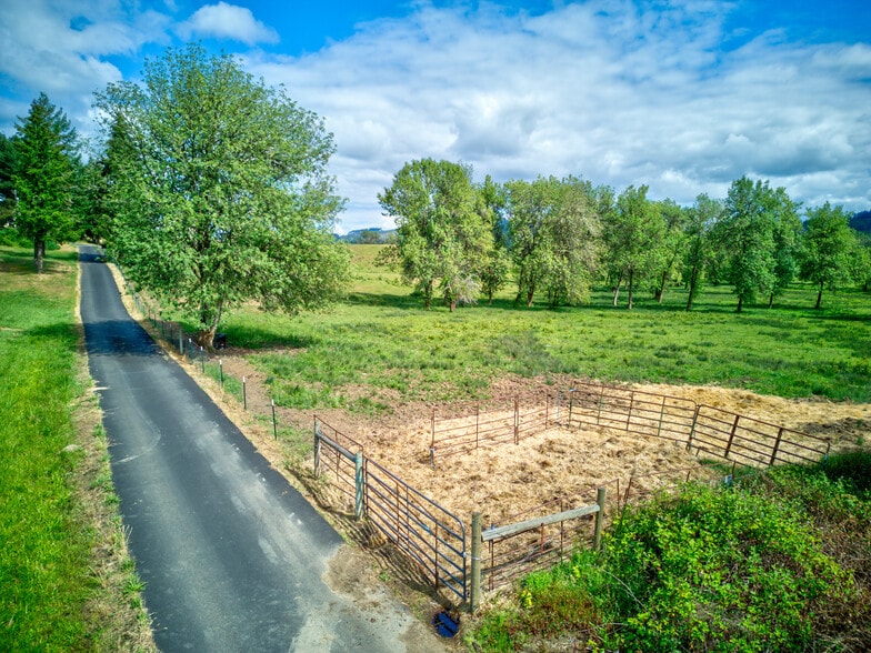 Primary Photo Of 927 State Highway 138 w, Sutherlin Land For Sale