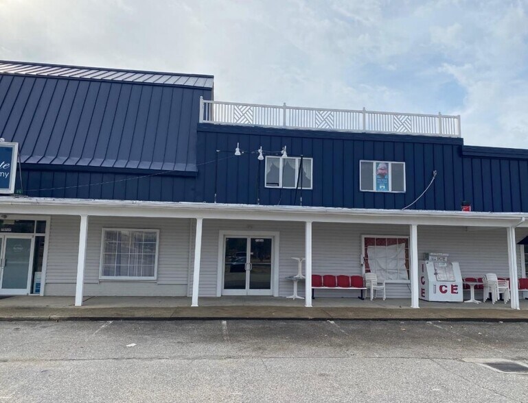 More Photos Of 7521 Richmond Rd, Williamsburg Warehouse For Lease