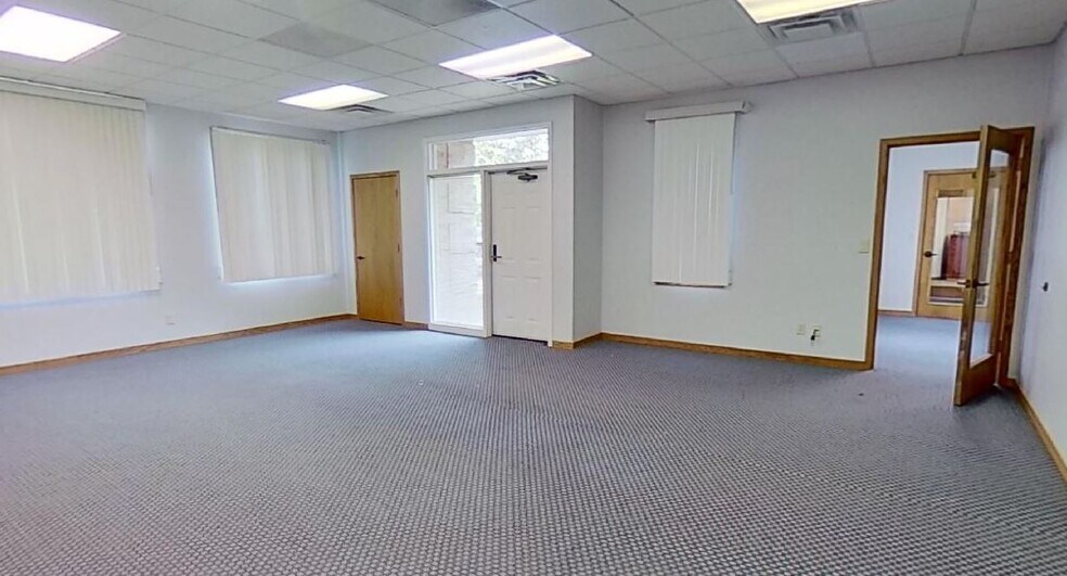 More Photos Of 2410 Woodlake Dr, Okemos Unknown For Lease