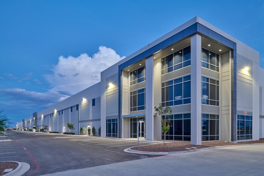 More Photos Of Joe Battle @ Ashtabula, El Paso Unknown For Lease