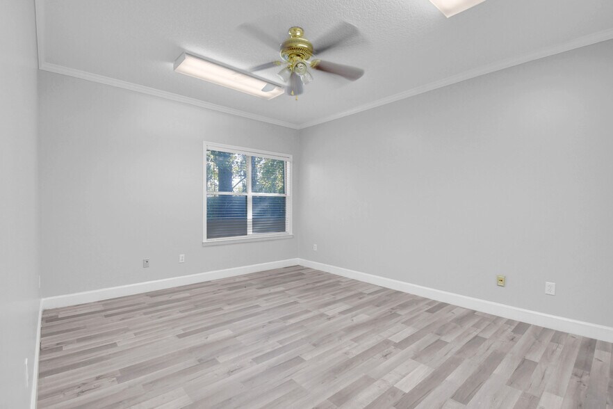 More Photos Of 9905 Old St Augustine Rd, Jacksonville Medical For Lease