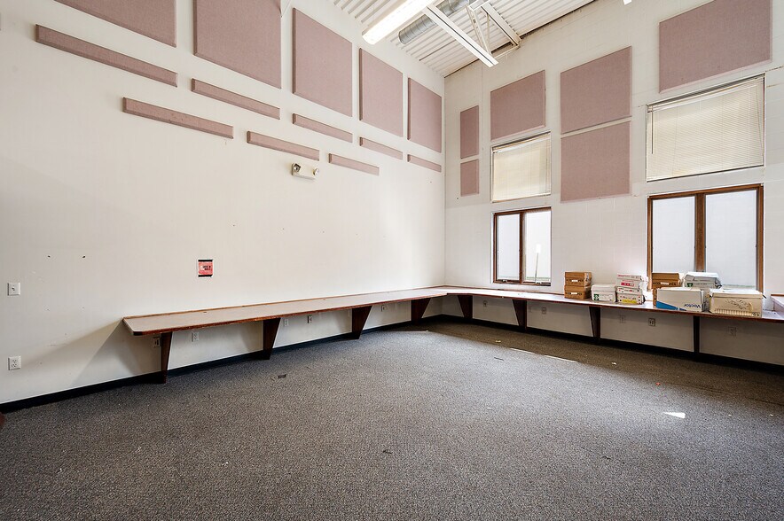 More Photos Of 2061 S Almont Ave, Imlay City Industrial For Sale