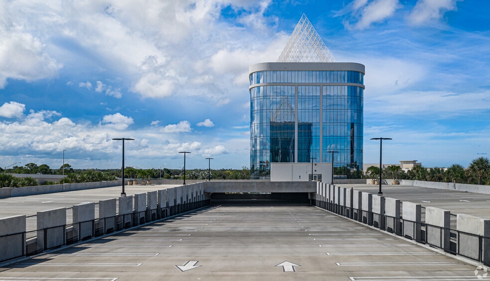 More Photos Of 3835 PGA Blvd, Palm Beach Gardens Office For Lease