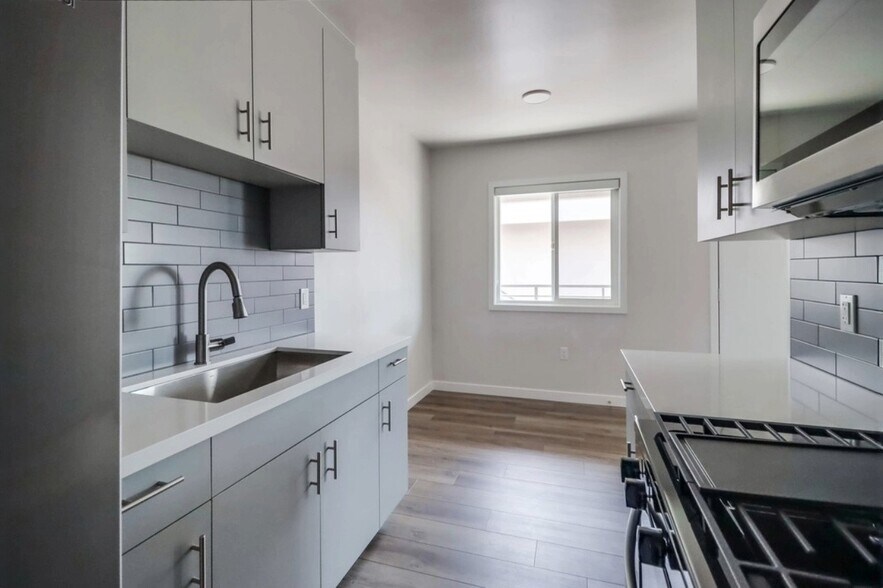 More Photos Of 1193 Florence St, Imperial Beach Apartments For Sale