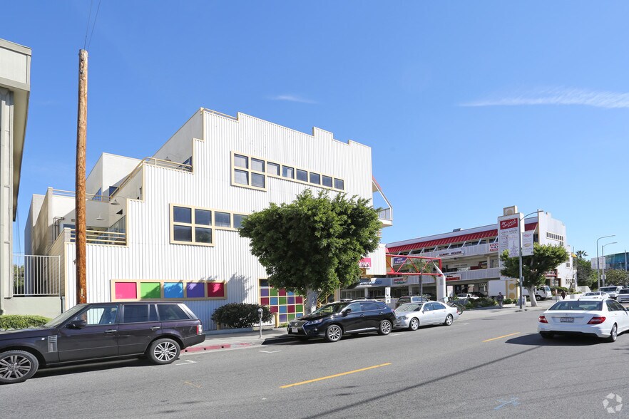 More Photos Of 2130 Sawtelle Blvd, Los Angeles Restaurant For Lease