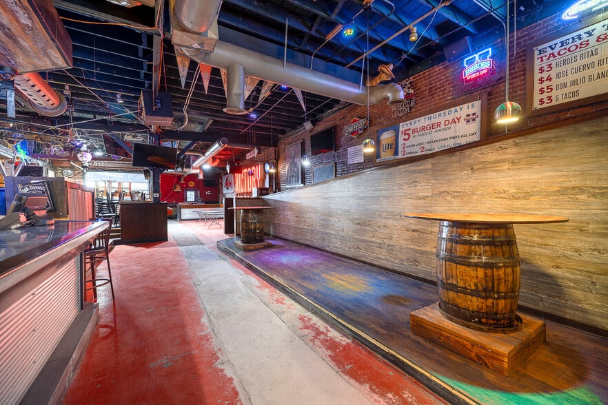 More Photos Of 117 N Mosley St, Wichita Bar For Sale