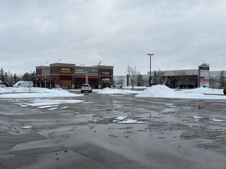 More Photos Of 10 Cottrelle Blvd, Brampton Office For Sale