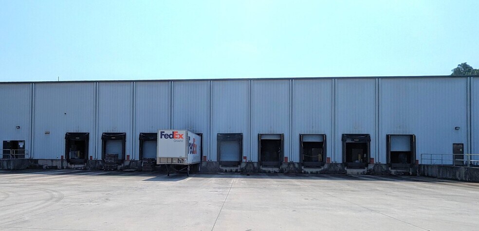 More Photos Of 1830 Carver Dr, Rocky Point Manufacturing For Lease