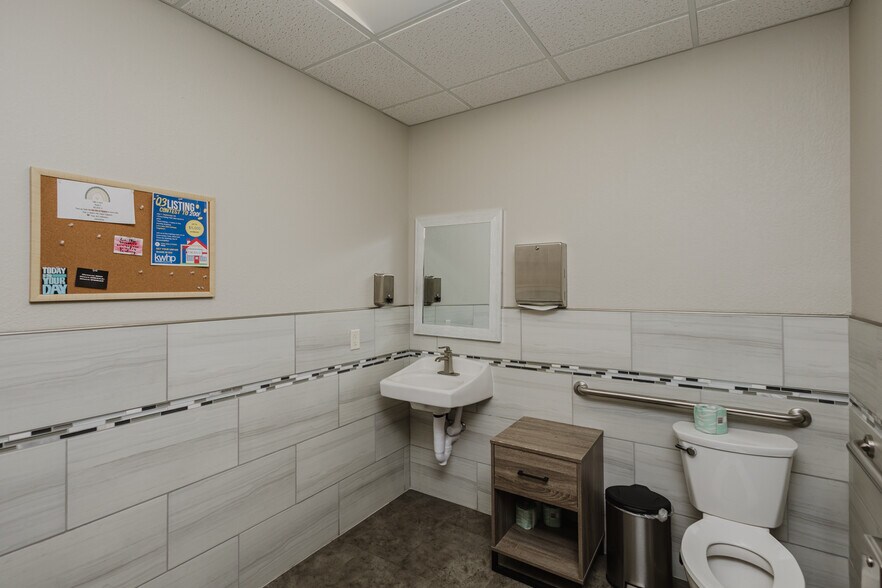 More Photos Of 429 S 119th St W, Wichita Office For Sale