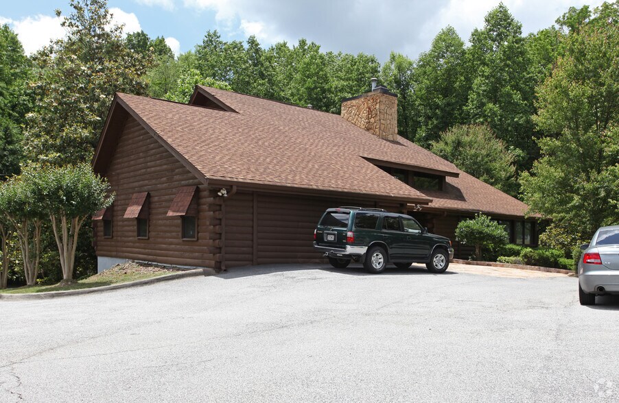 More Photos Of 651 Indian Trail Rd NW, Lilburn Loft Creative Space For Sale